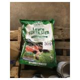 1 LOT LAWN FERTILIZER