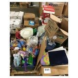 1 SKID STORE MERCHANDISE