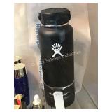 1 LOT HYDRO FLASK 40OZ BOTTLE (DISPLAY)