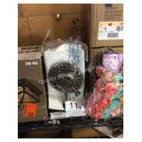 1 LOT DELTA DBL SHOWER HEAD