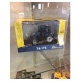 1 LOT NEW HOLLAND TRACTOR (DISPLAY)