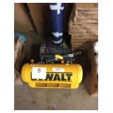 1 LOT DEWALT AIR COMPRESSOR
