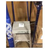 1 LOT ROLLING STEP LADDER