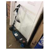1 LOT RAZOR ELECTRIC SCOOTER