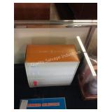 1 LOT CLARISONIC FACIAL CLEANSER KIT (DISPLAY)