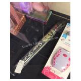 1 LOT SUPER STROKE GOLF ACCESSORIES (DISPLAY)