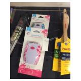 1 LOT 2 CORDLESS ELECTRIC RAZORS (DISPLAY)