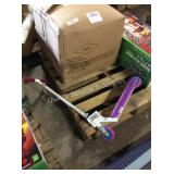 1 LOT RAZOR SCOOTER