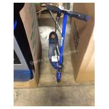 1 LOT RAZOR ELECTRIC SCOOTER