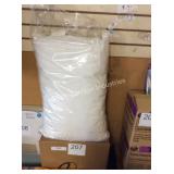 1 LOT BED PILLOW