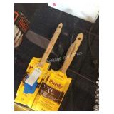 1 LOT PURDY PAINTBRUSHES (DISPLAY)
