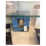 1 LOT JOHANNES VERMEER BOBBLE HEAD (DISPLAY)