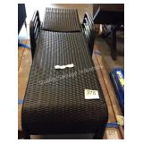 1 LOT 4 CHAISE LOUNGE CHAIRS