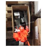 1 CTN ORANGE FLAGS AND WIRE