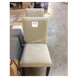 1 LOT 2 DINING CHAIRS