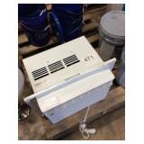 1 LOT GE 8000BTU A/C