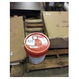 1 LOT CATERPILLAR OIL