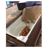 1 LOT KOHLER TUB