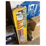 1 CTN GORILLA TAILGATE LIFT