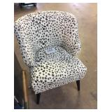 1 LOT ACCENT CHAIR