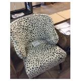 1 LOT ACCENT CHAIR