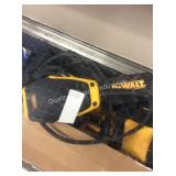 1 LOT DEWALT SANDER (DISPLAY)