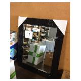 1 LOT ACCENT MIRROR