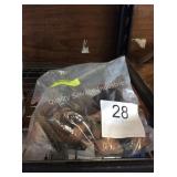 1 LOT RATCHET TIE DOWNS