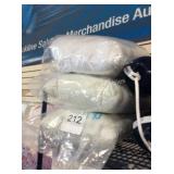 1 LOT BED PILLOWS