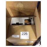 1 CTN WOOD SUIT HANGERS