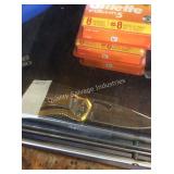 1 LOT M TECH POCKETKNIFE  (DISPLAY)