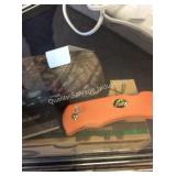 1 LOT OUTDOOR EDGE POCKETKNIFE (DISPLAY)