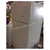 1 LOT FRIGIDAIRE WHITE REFRIGERATOR
