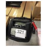 1 LOT SHUMACHER BATTERY CHARGER