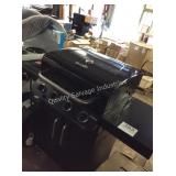 1 LOT CHARBROIL 5 BURNER GAS GRILL