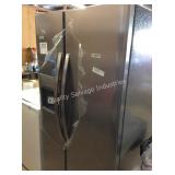 1 LOT SS  S X S  REFRIGERATOR