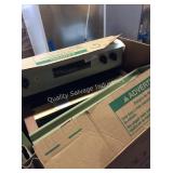 1 LOT WHIRLPOOL SMOOTH TOP RANGE