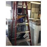 1 LOT WERNER 8FT LADDER