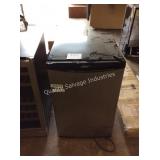 1 LOT DANBY COMPACT REFRIGERATOR