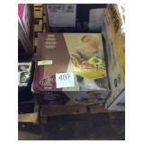 1 LOT BABY SEAT WITH PLAY TRAY