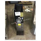 1 LOT COFFEE GRINDER