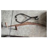Saw and Pick Tongs