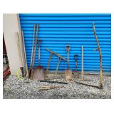 Garden Tools - Hole digger , Hoe , Shovels