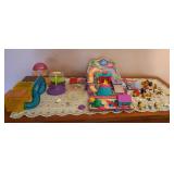 Pound Puppy Van & Littlest Pet Shop Dog Figures +