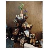 Shelf Contents - Figurines , Decor ++++