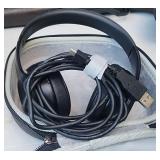 Beats Solo 3 Headphones with USB cord
