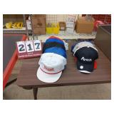 Caps/hats