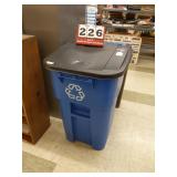 Rubbermaid recycle poly cart
