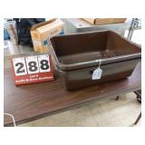 2 Dish tubs