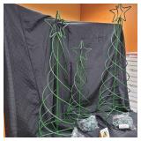 Set of 3 Metal Yard Decor Christmas Trees